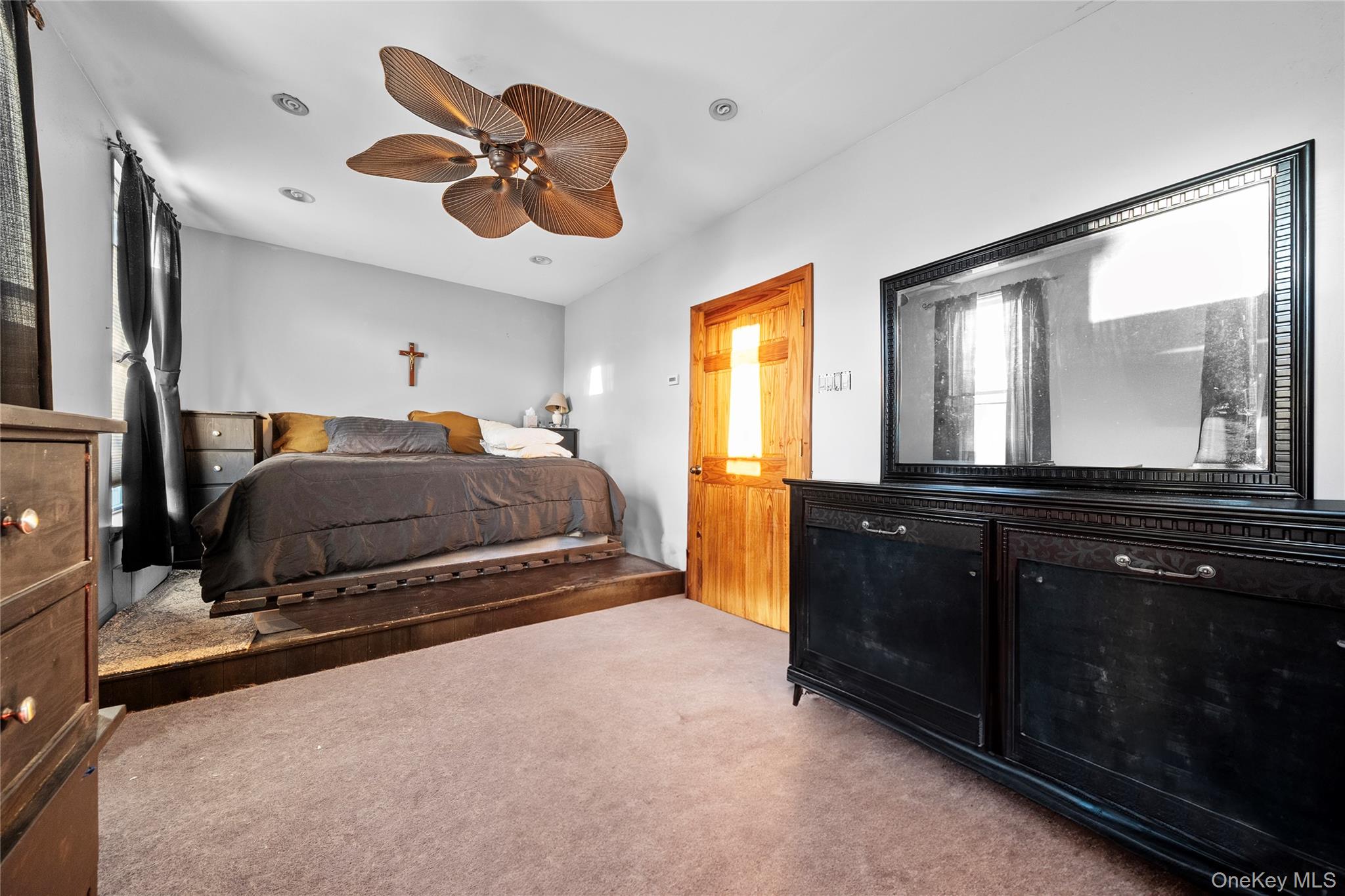 73-35 71st Place, Glendale, NY 11385