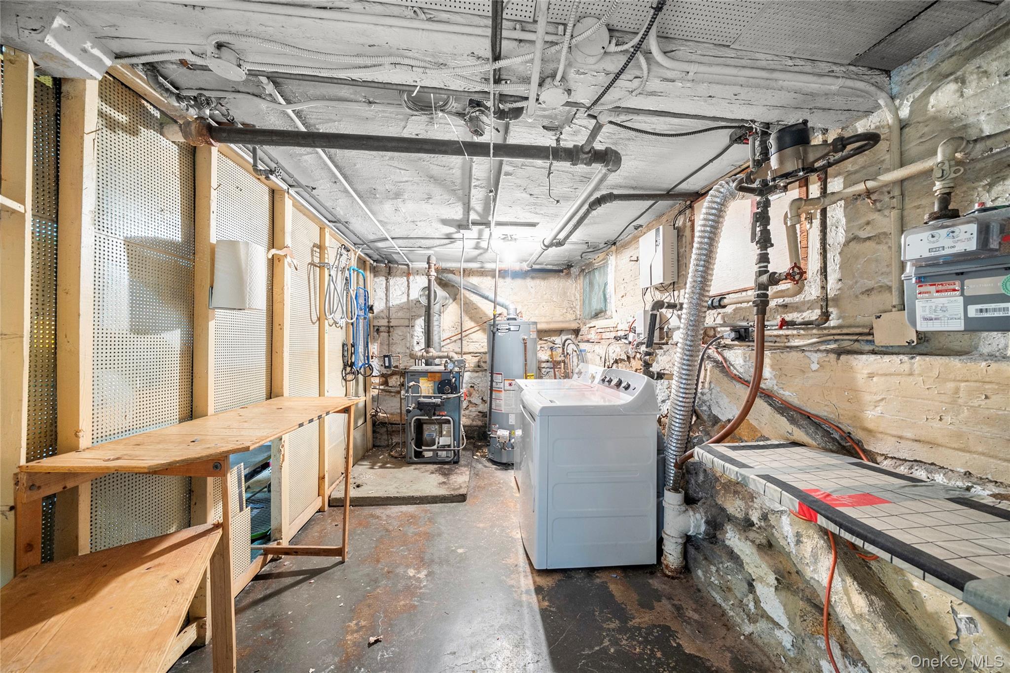 73-35 71st Place, Glendale, NY 11385