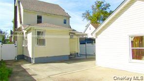 10411 200th Street, Saint Albans, NY 11412