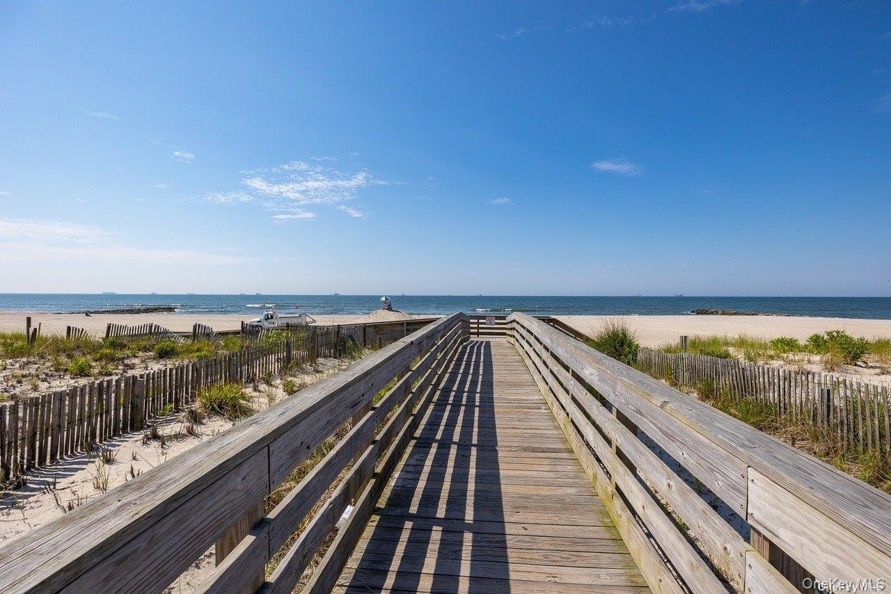649 E Beech Street # garden, Long Beach, NY 11561