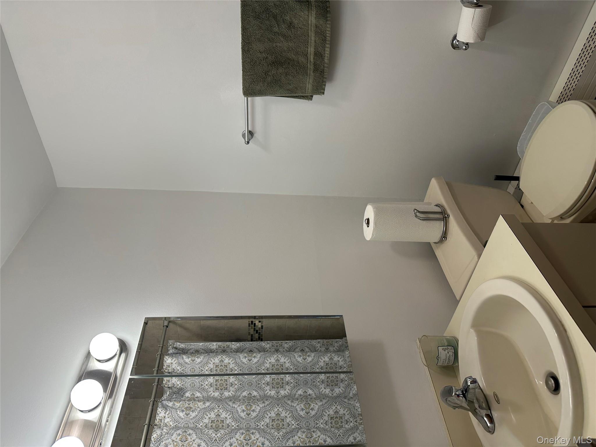 649 E Beech Street # garden, Long Beach, NY 11561