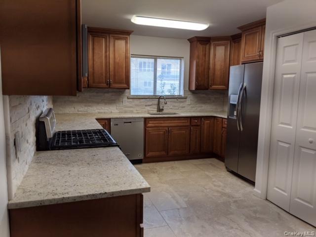 649 E Beech Street # garden, Long Beach, NY 11561