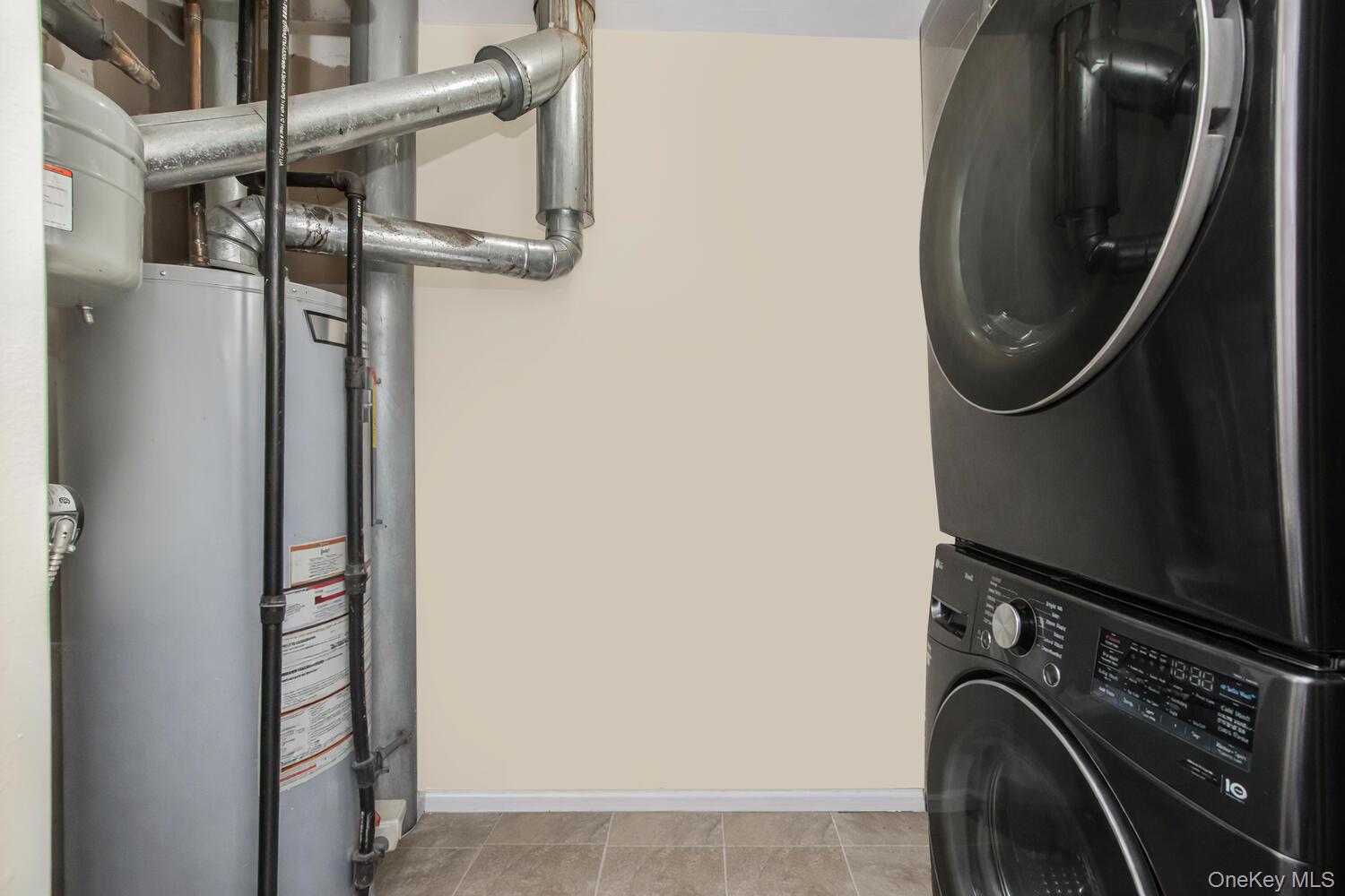 819 E 223rd Street, Bronx, NY 10466