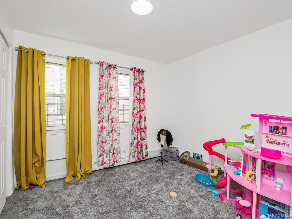 819 E 223rd Street, Bronx, NY 10466