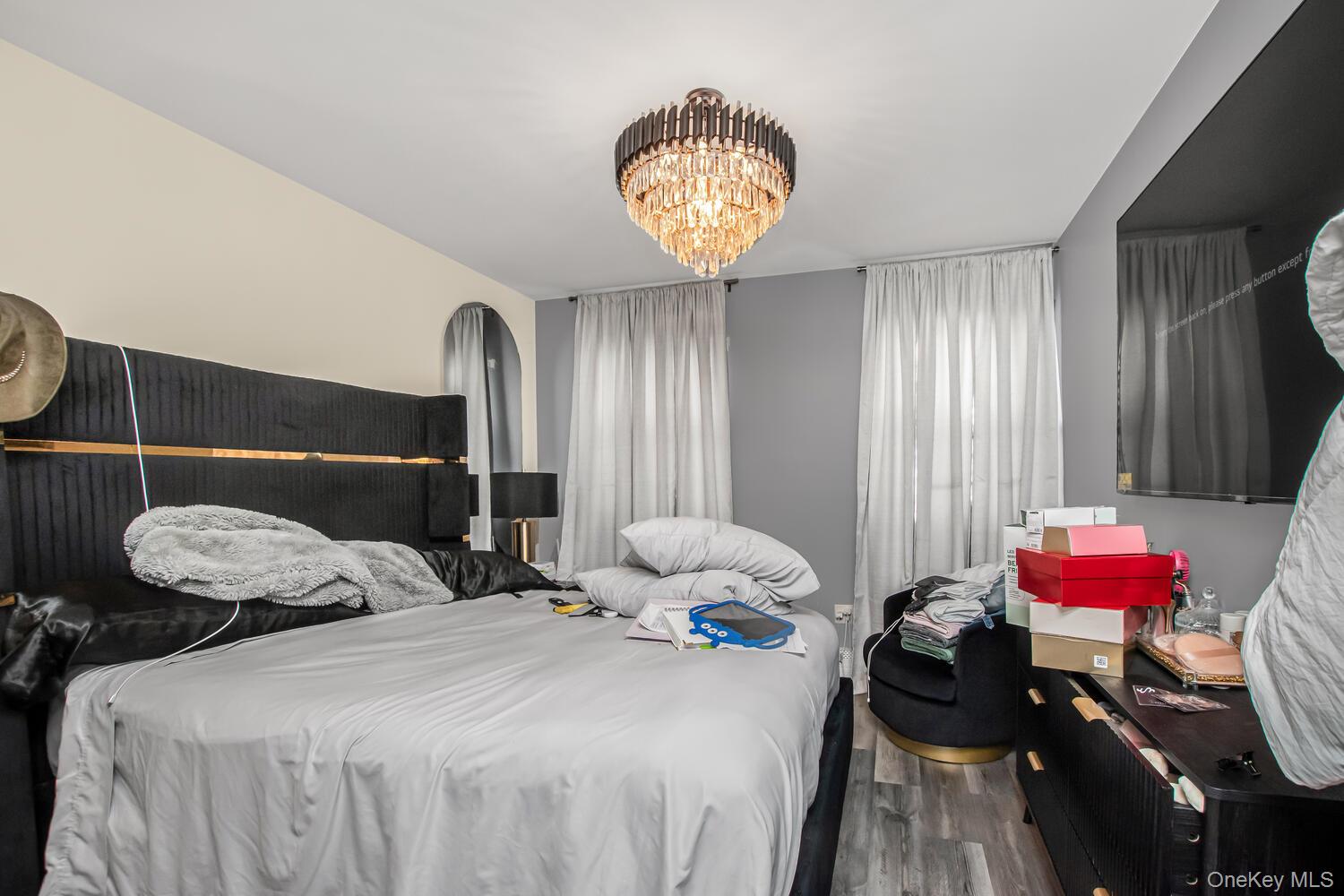 819 E 223rd Street, Bronx, NY 10466