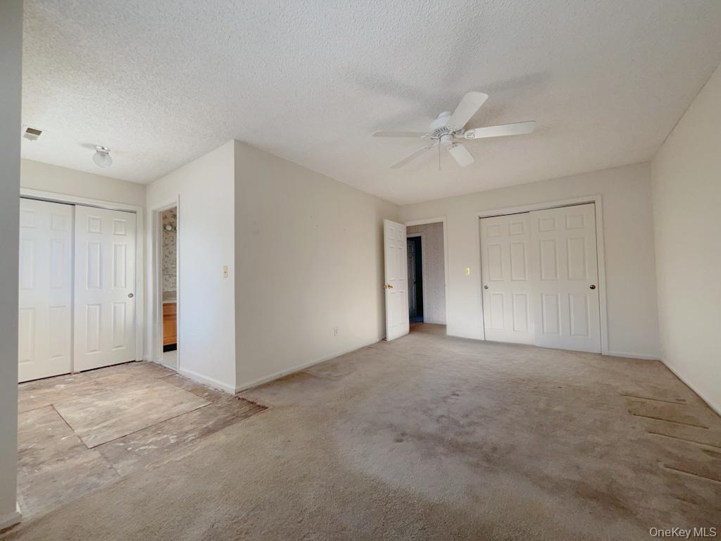 1 Cushing Green N, Pawling, NY 12564