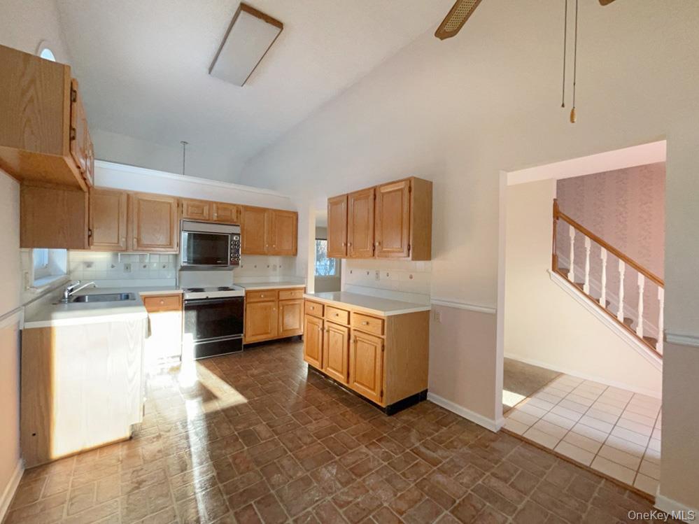 1 Cushing Green N, Pawling, NY 12564