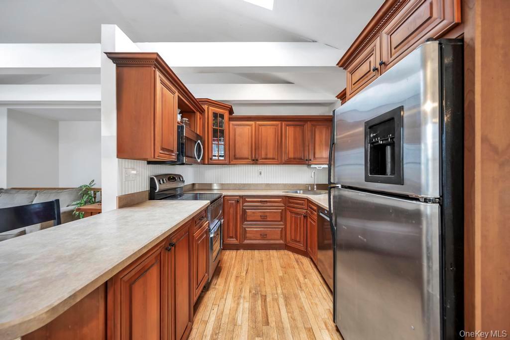 427 Helene Avenue, Shirley, NY 11967