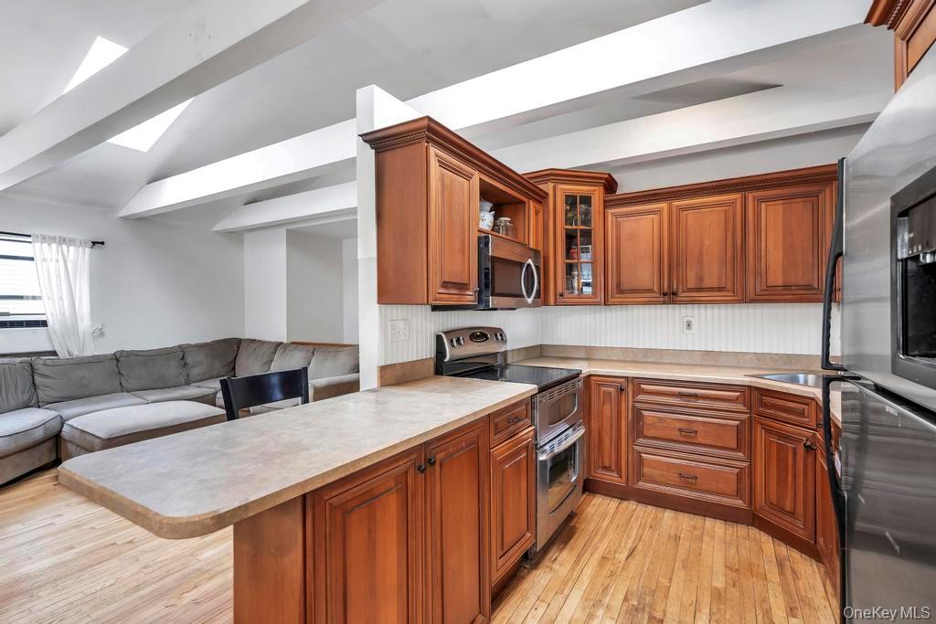 427 Helene Avenue, Shirley, NY 11967