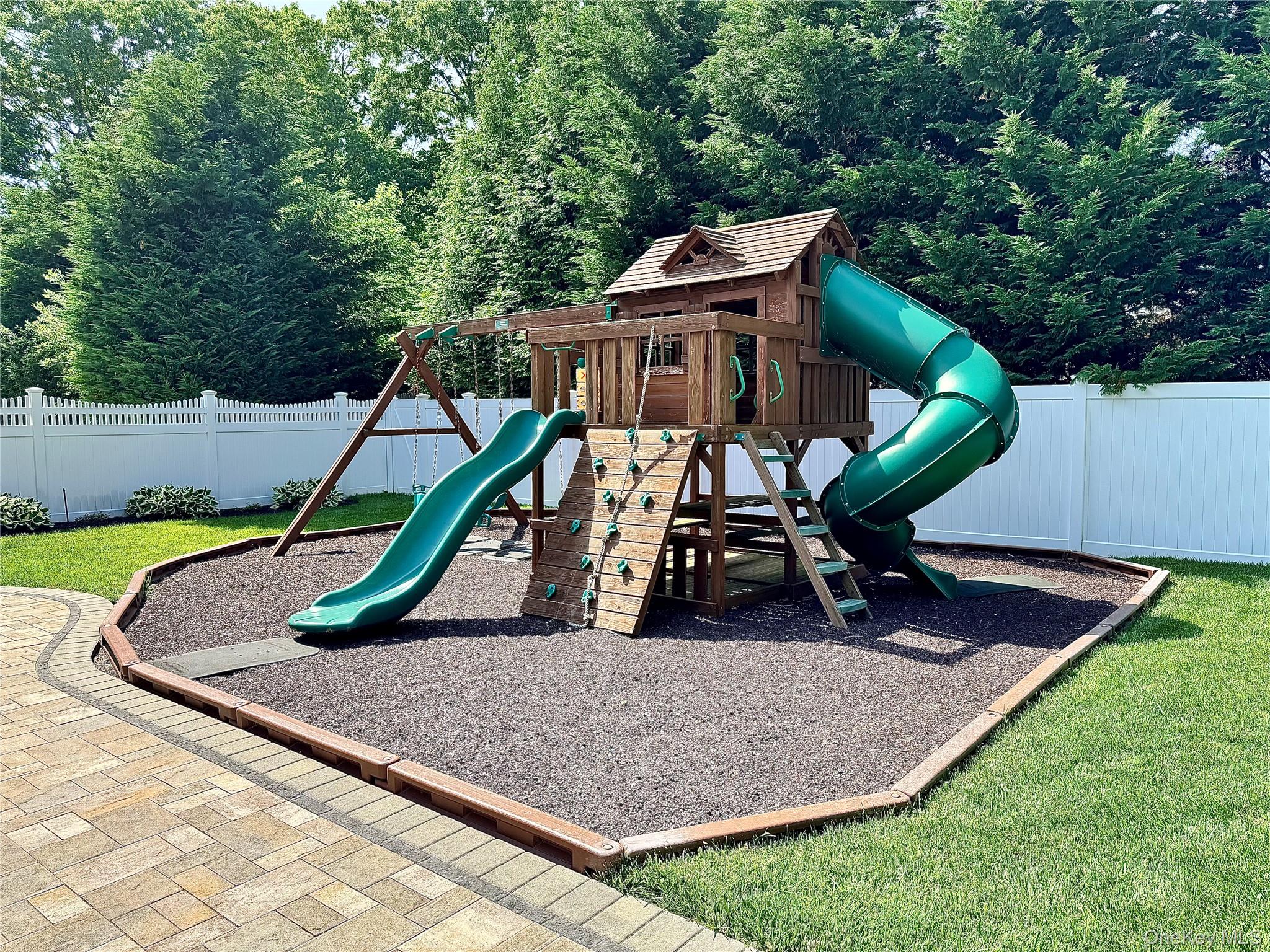 17 Erita Lane, Smithtown, NY 11787