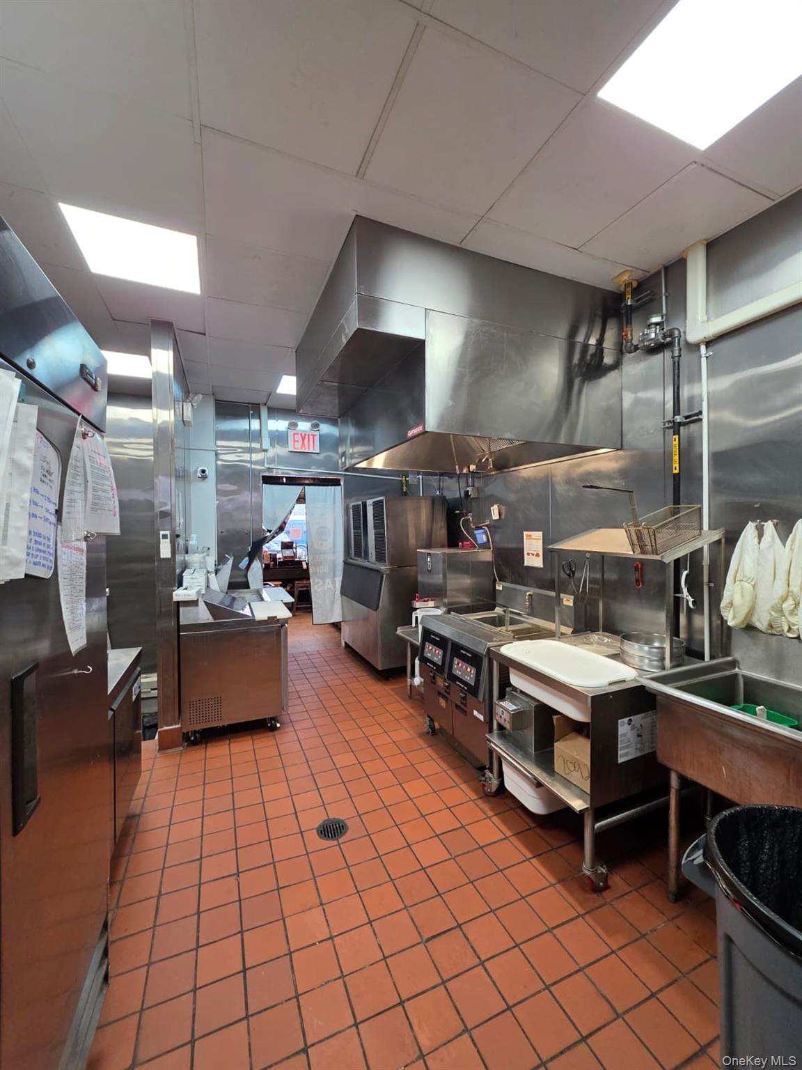 302 West 231st # 1, Bronx, NY 10463