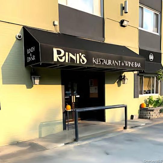 12 West Main, White Plains, NY 10523