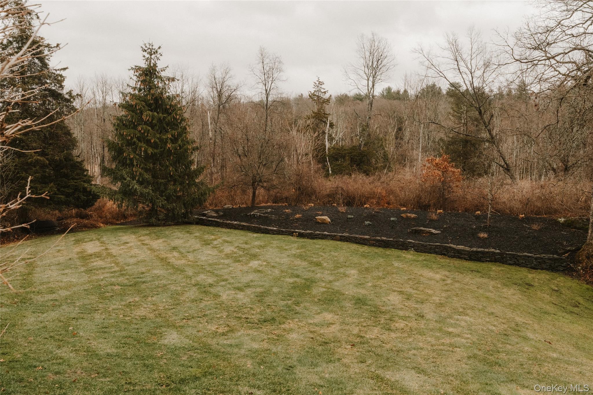 6 Nichris Lane, Staatsburg, NY 12580