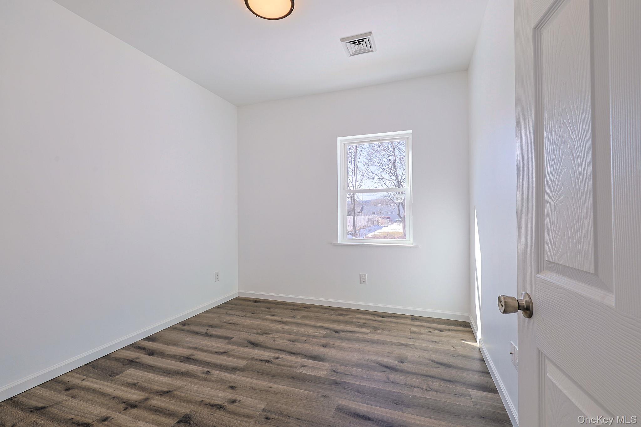 17 Brooklyn Street, Port Jervis, NY 12771