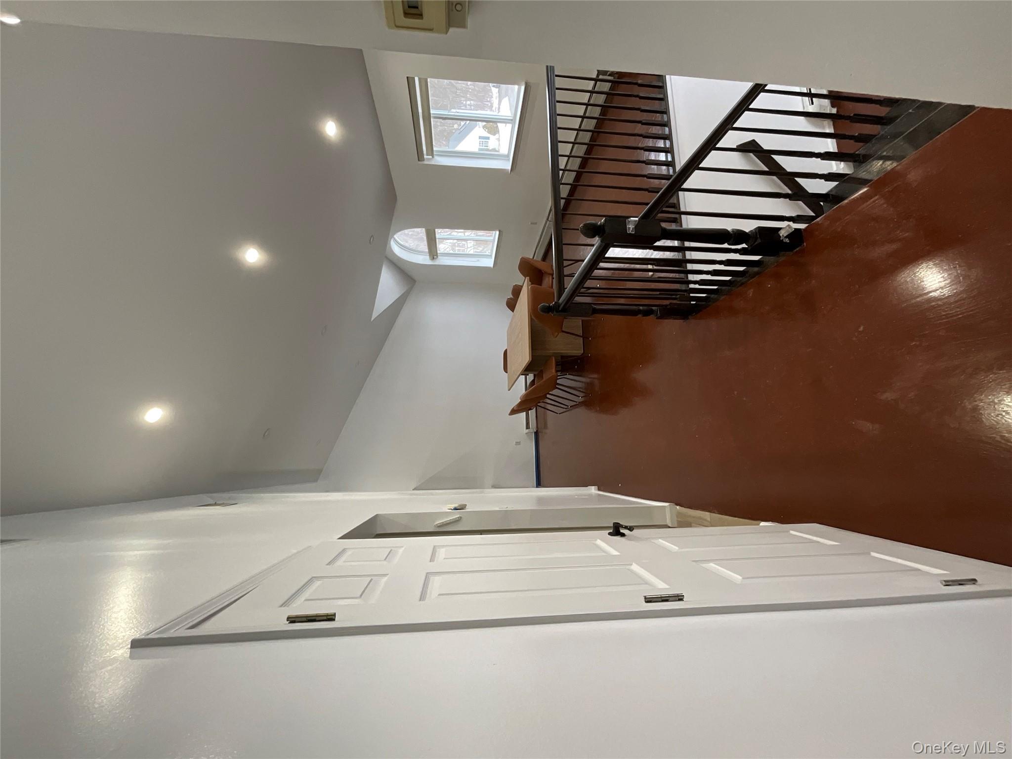 7 Country Hollow, Highland Mills, NY 10930