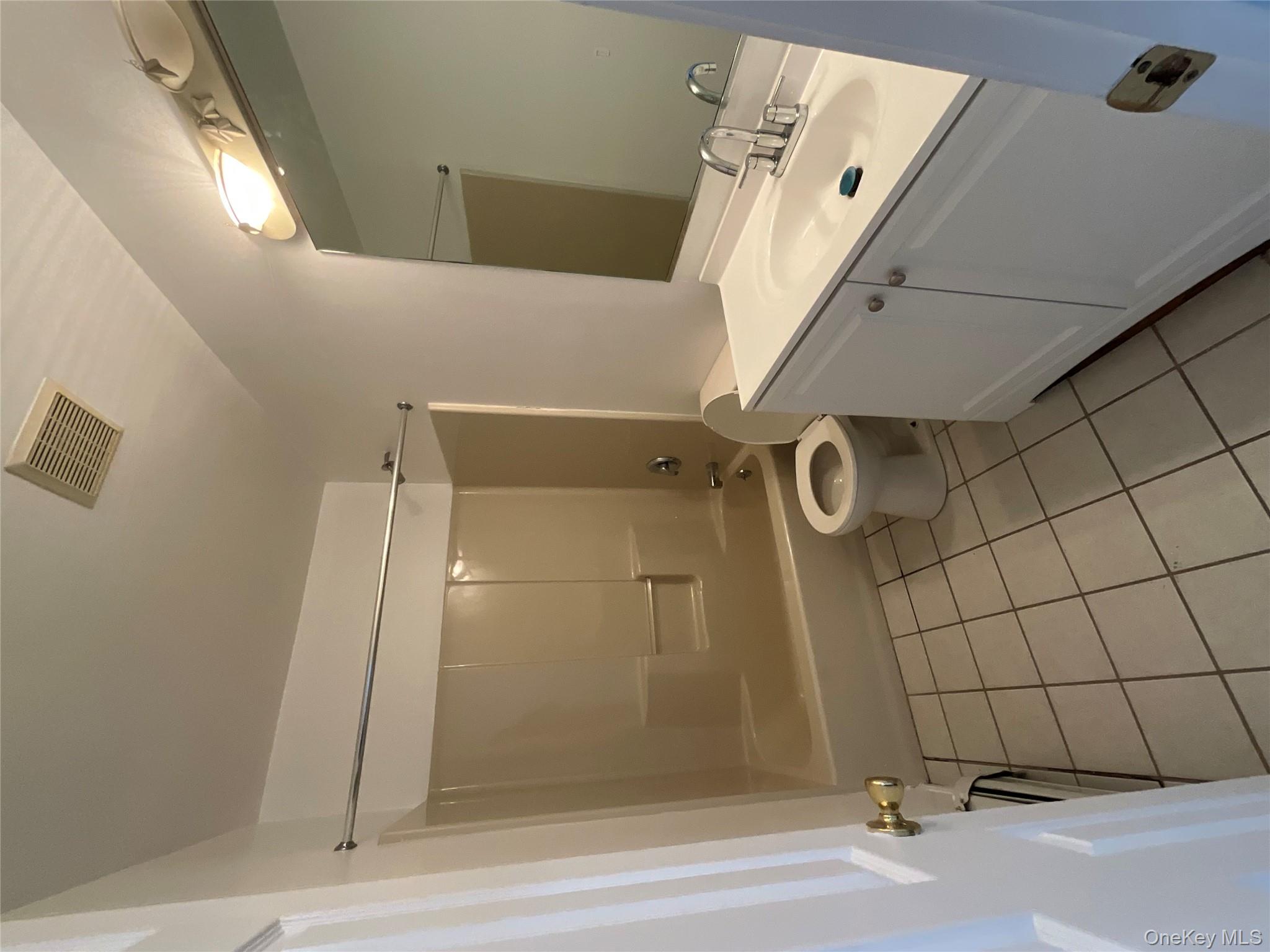 7 Country Hollow, Highland Mills, NY 10930