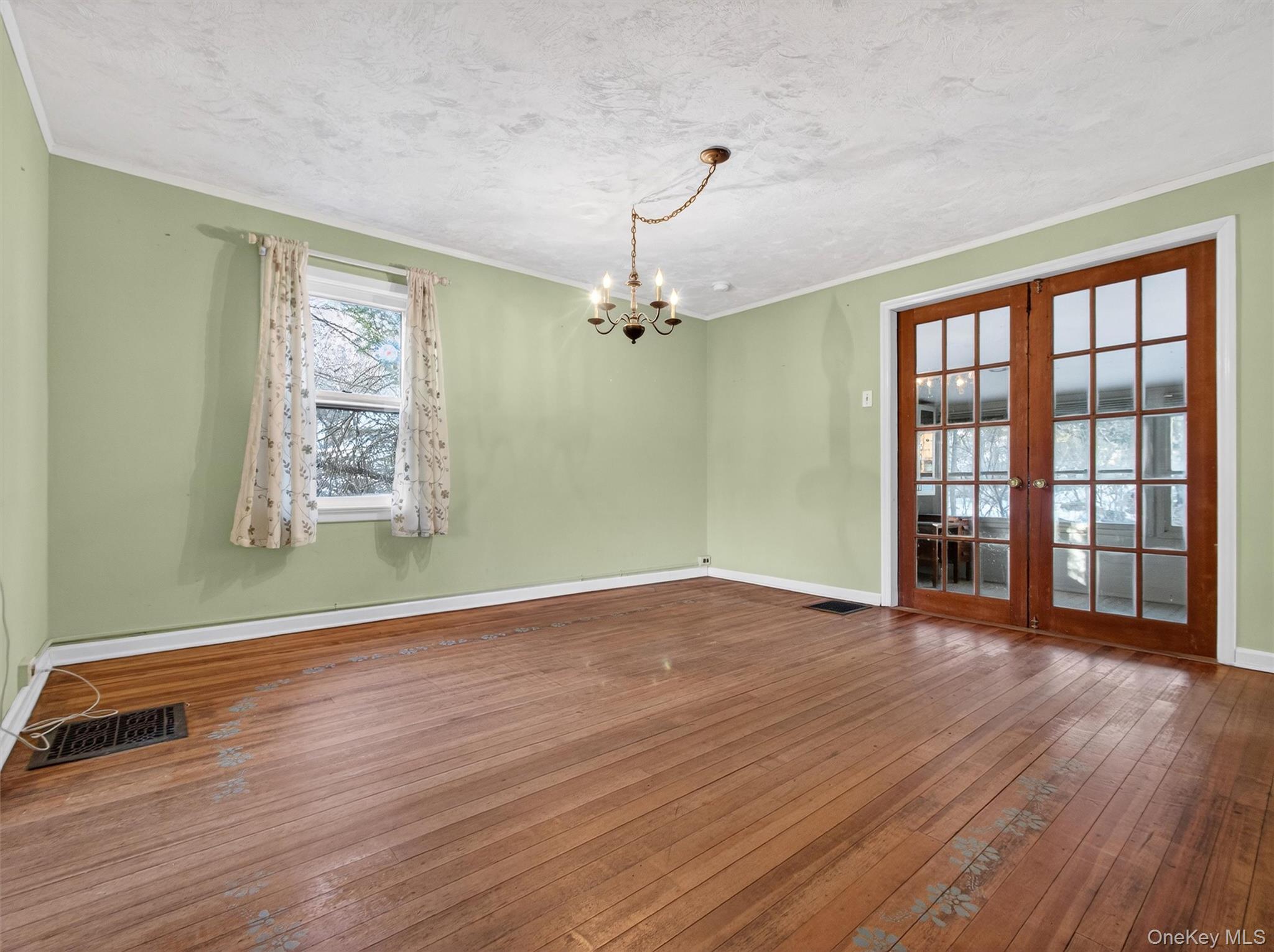 325 Haverstraw Road, Montebello, NY 10901