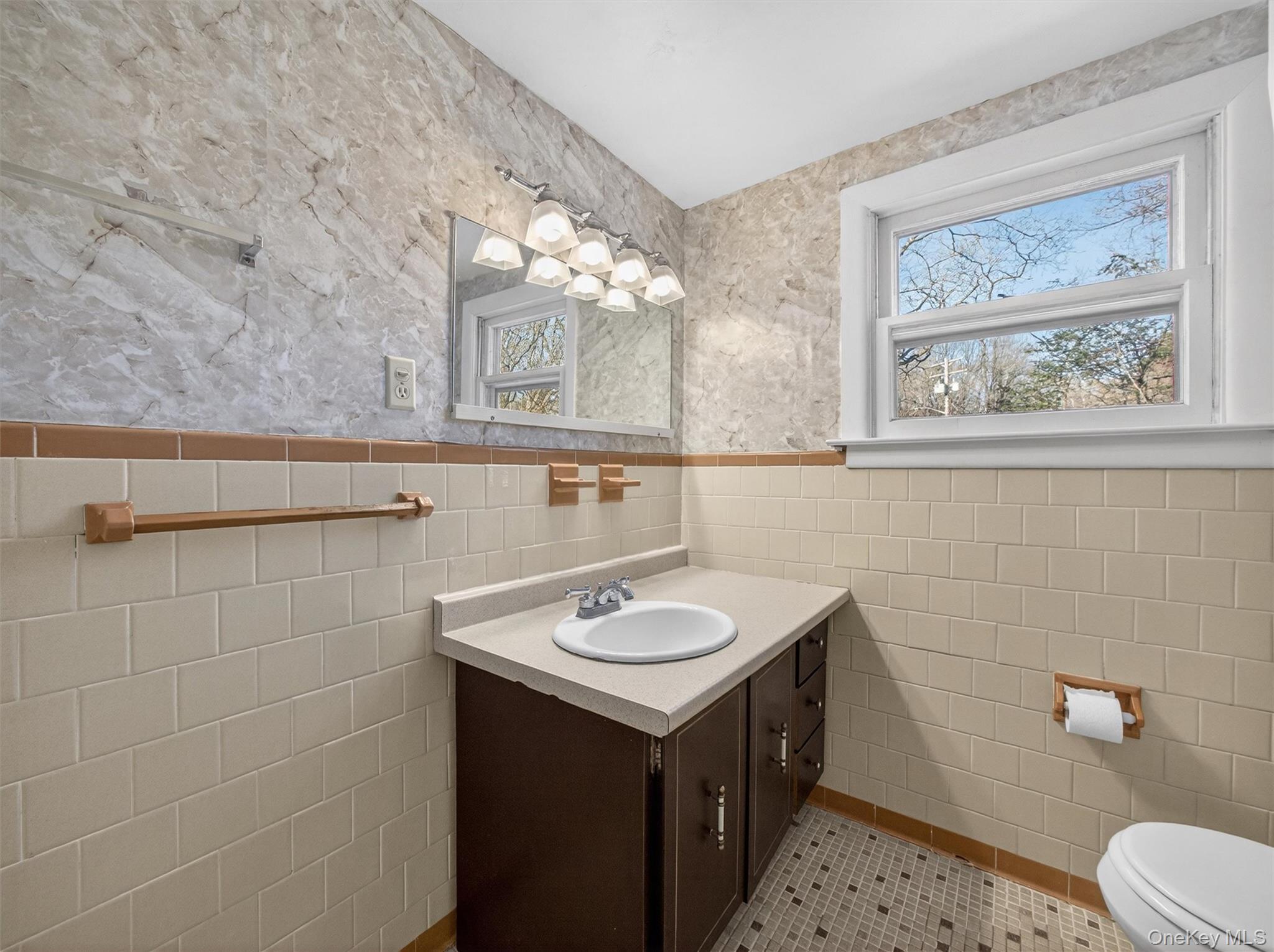 325 Haverstraw Road, Montebello, NY 10901