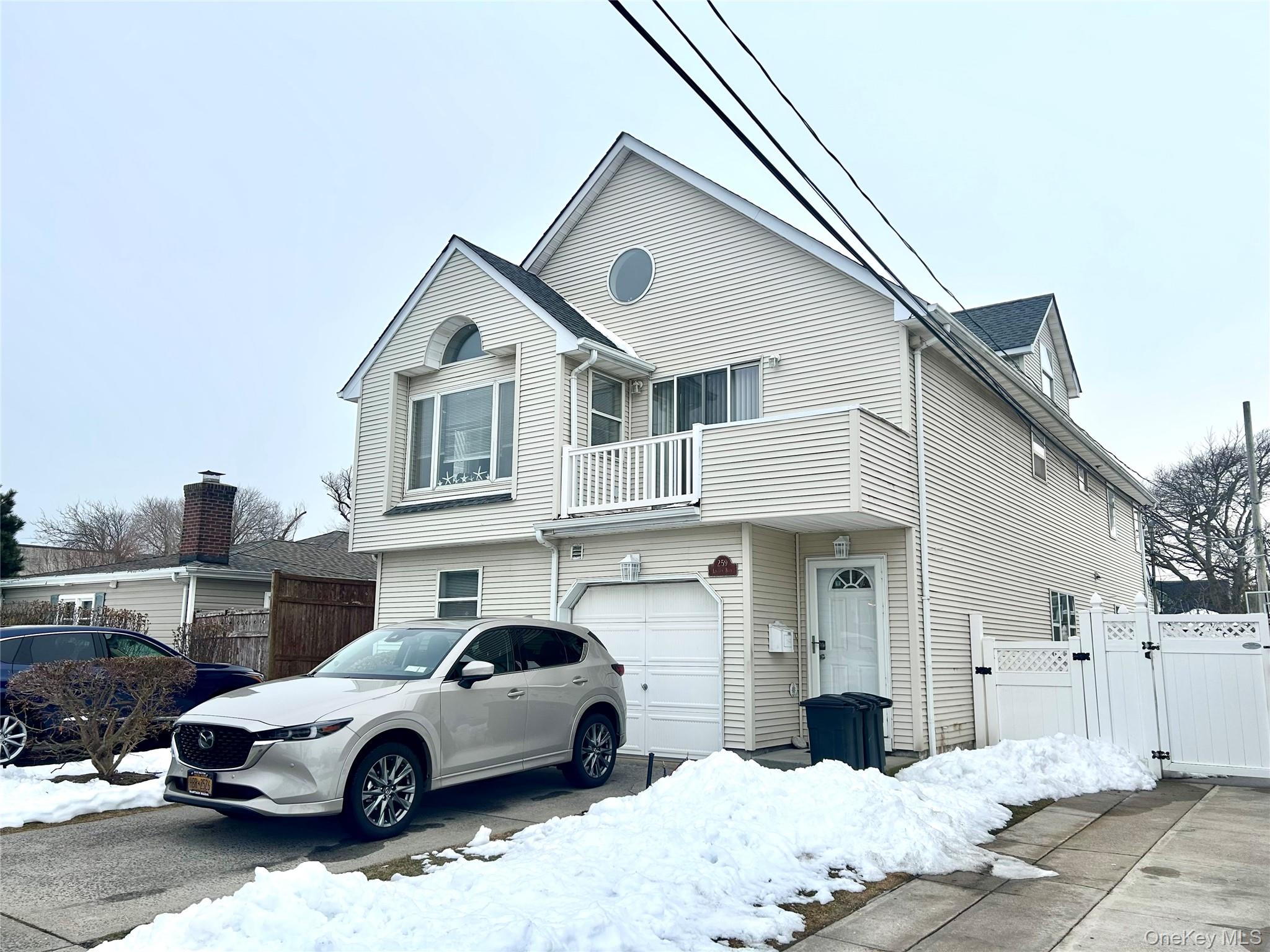 259 Lincoln Boulevard # UPPER DUPLEX, Long Beach, NY 11561