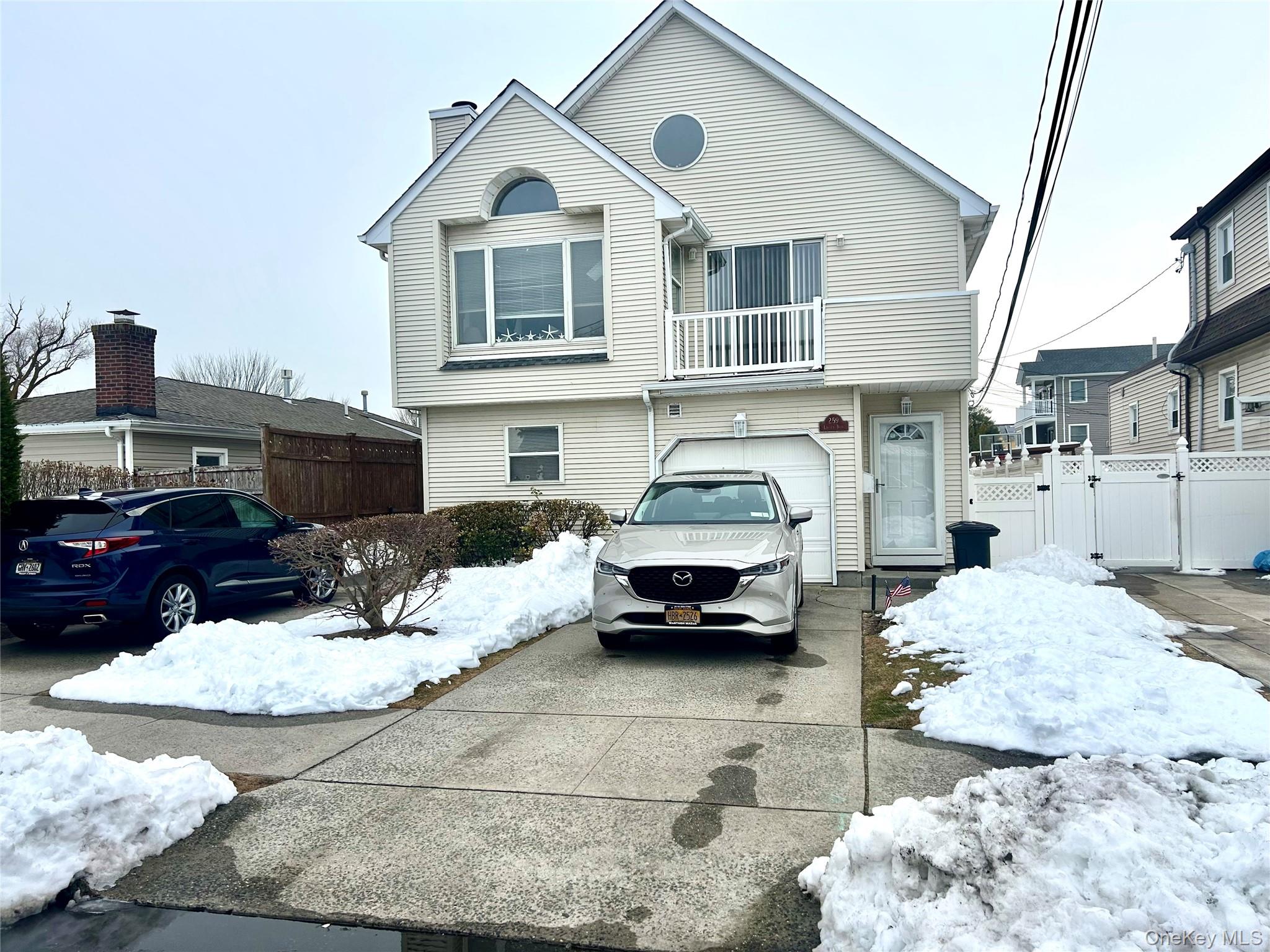 259 Lincoln Boulevard # UPPER DUPLEX, Long Beach, NY 11561