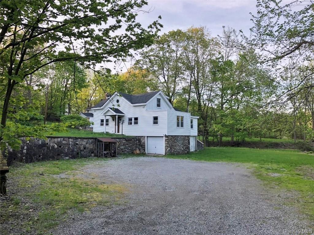 16 Lake Avenue, Monroe, NY 10950