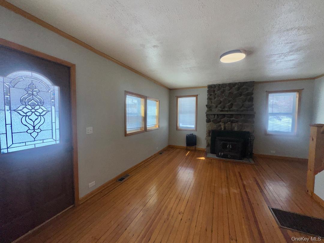 16 Lake Avenue, Monroe, NY 10950