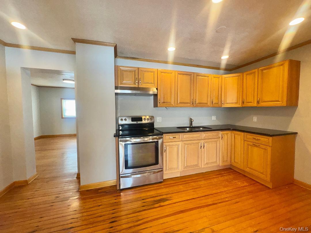 16 Lake Avenue, Monroe, NY 10950