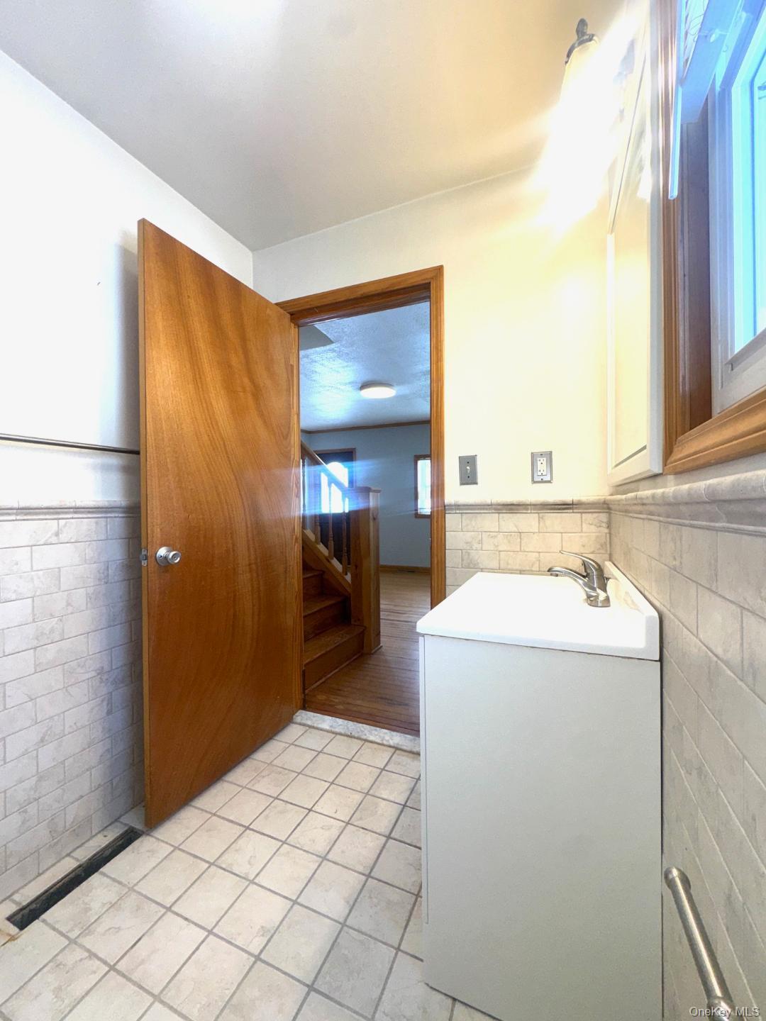 16 Lake Avenue, Monroe, NY 10950