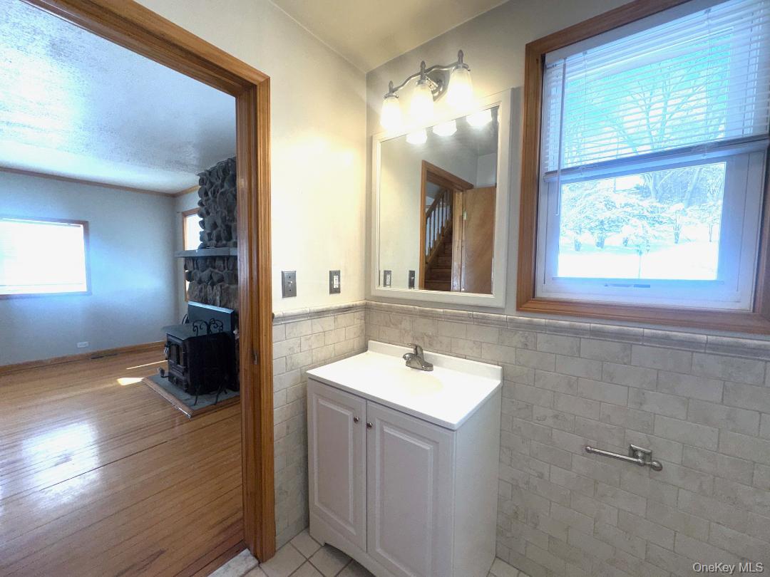 16 Lake Avenue, Monroe, NY 10950