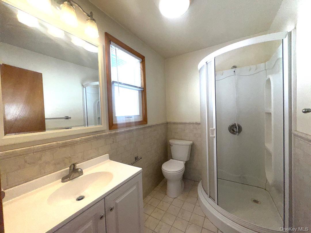 16 Lake Avenue, Monroe, NY 10950