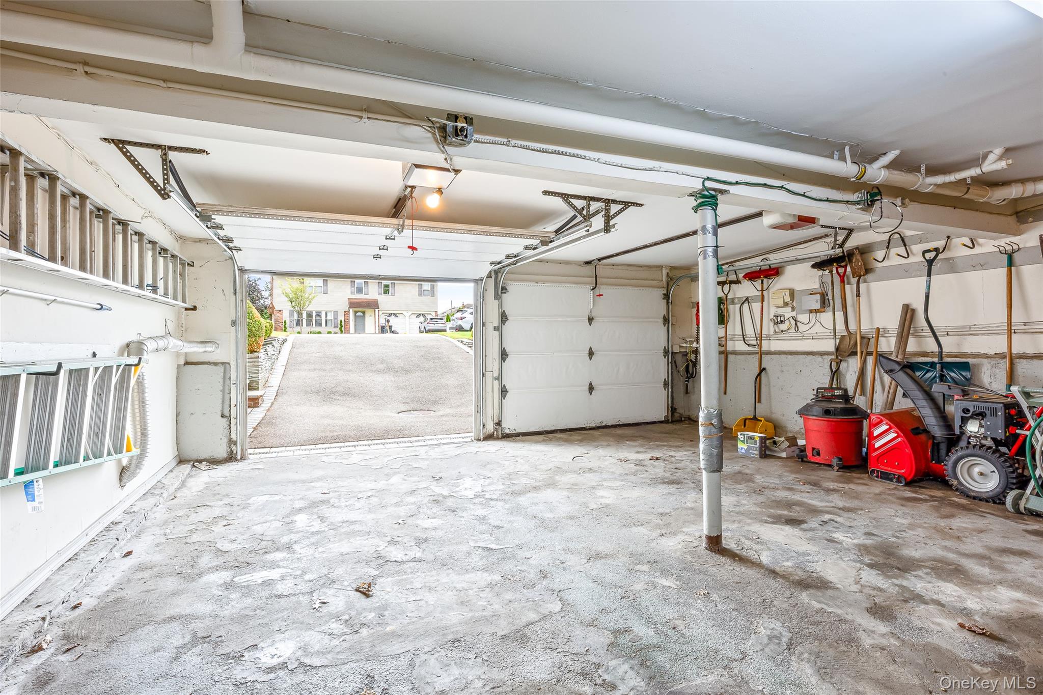 3 Louis Place, Nesconset, NY 11767