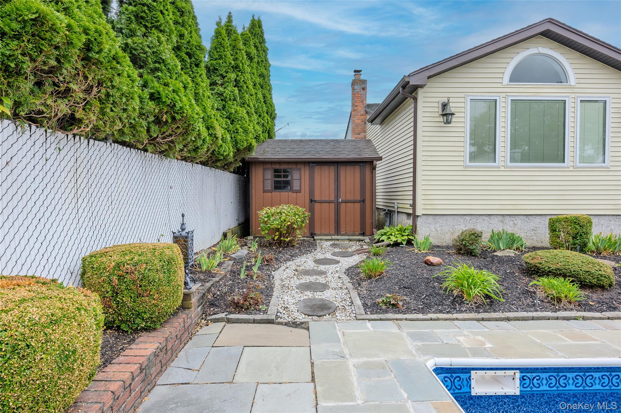 3 Louis Place, Nesconset, NY 11767