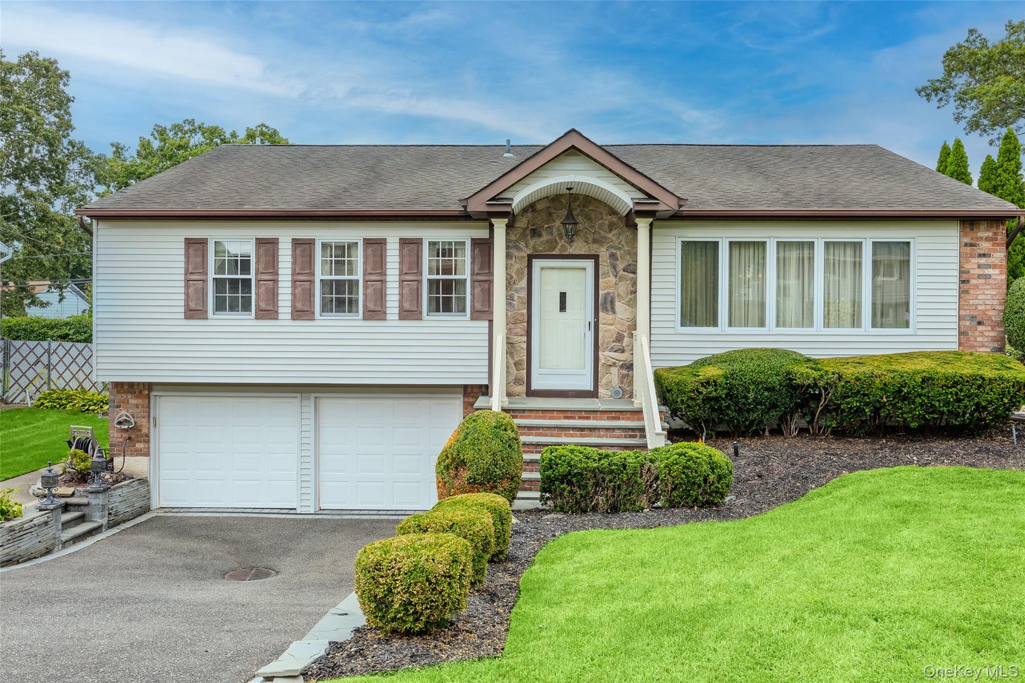 3 Louis Place, Nesconset, NY 11767