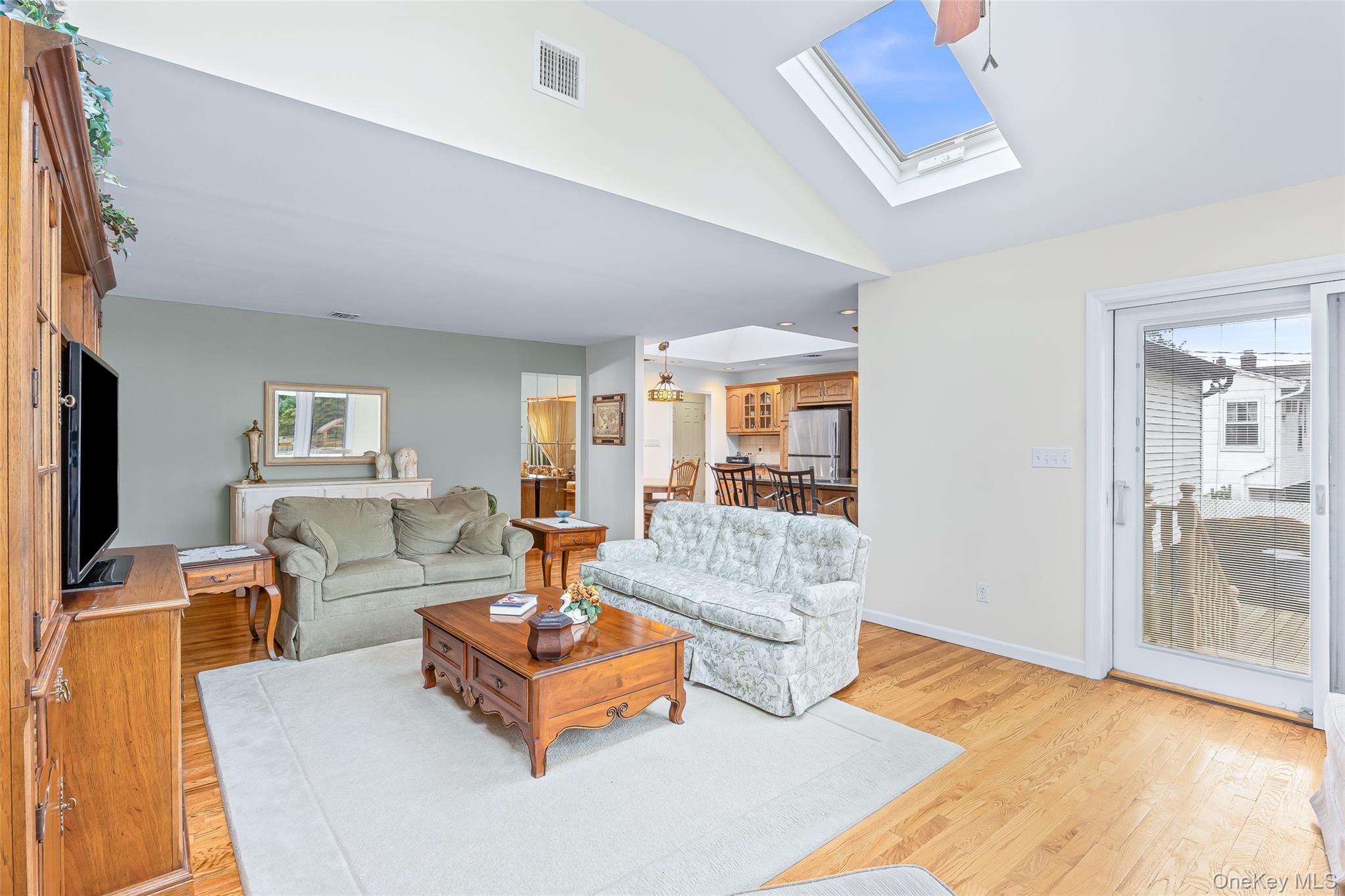 3 Louis Place, Nesconset, NY 11767