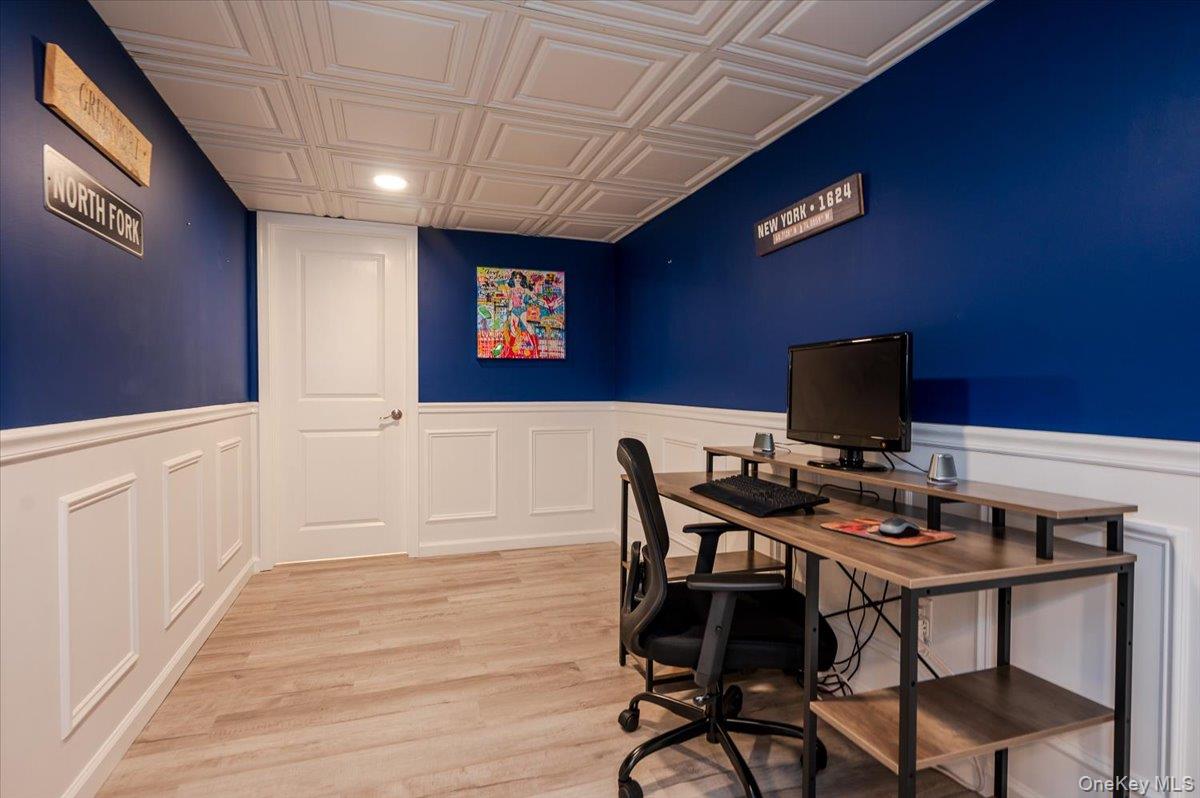 525 Rocky Point Road, East Marion, NY 11939