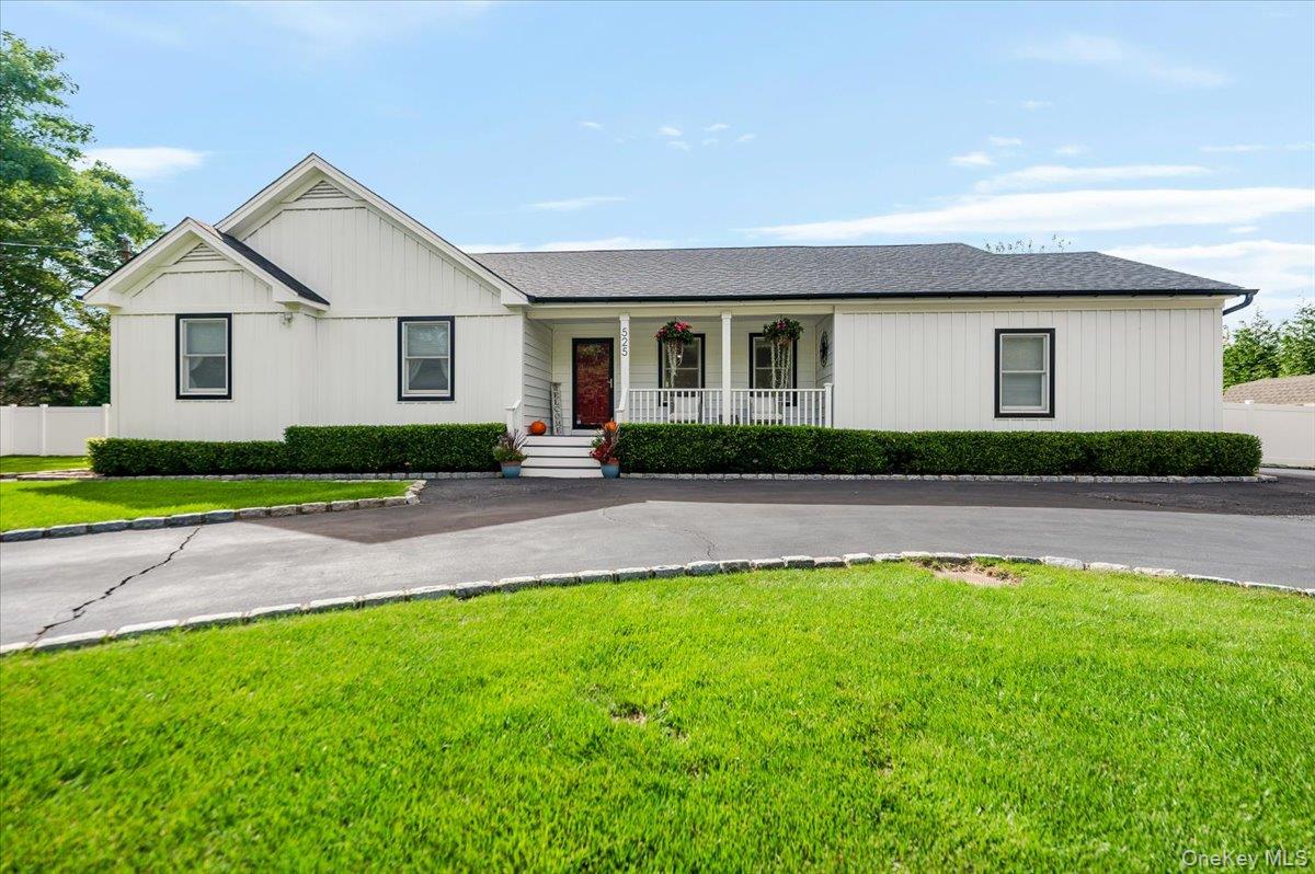 525 Rocky Point Road, East Marion, NY 11939