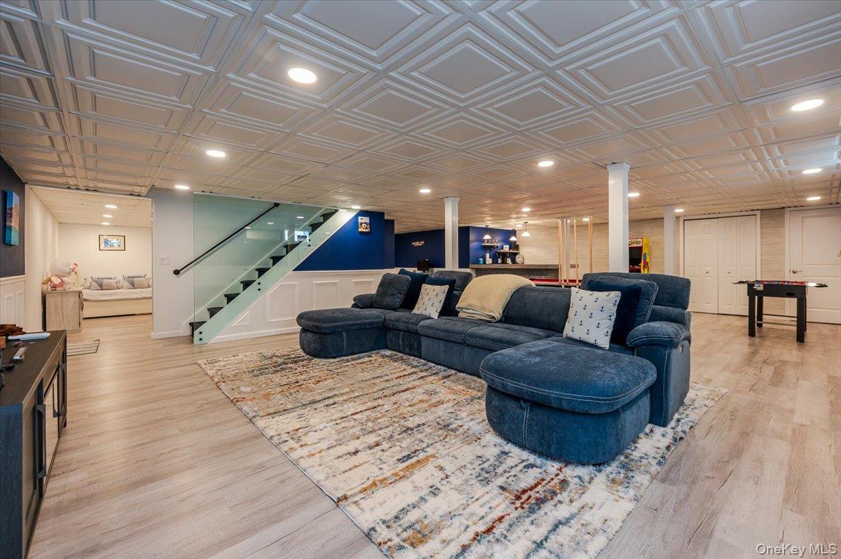 525 Rocky Point Road, East Marion, NY 11939