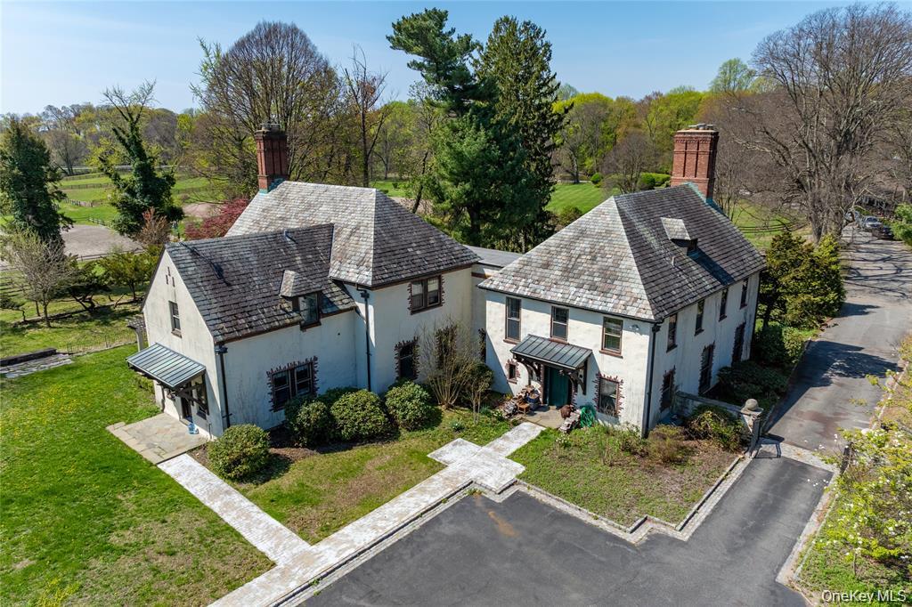 203 Store Hill Road, Old Westbury, NY 11568