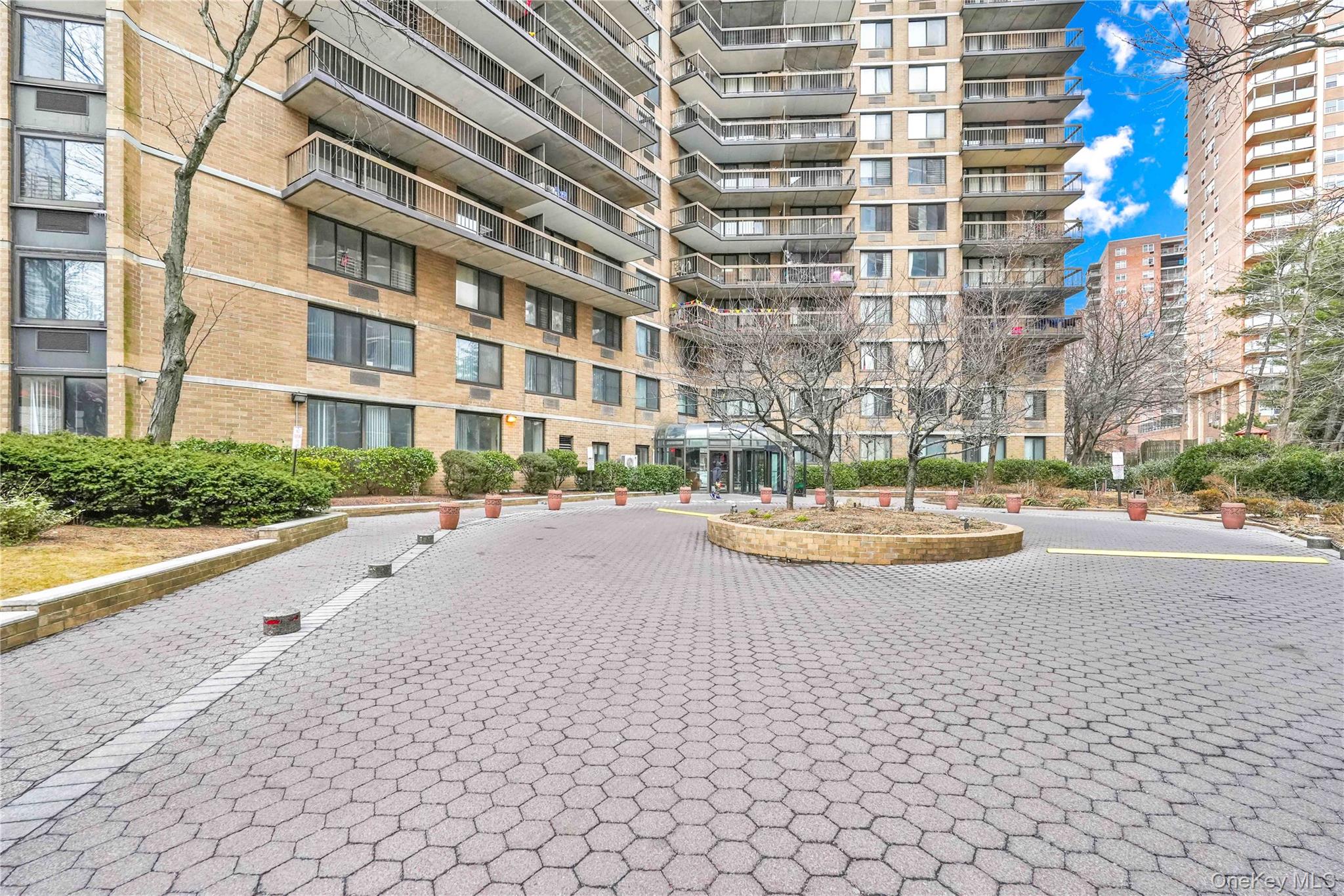13835 Elder # Penthouse F, Flushing, NY 11355