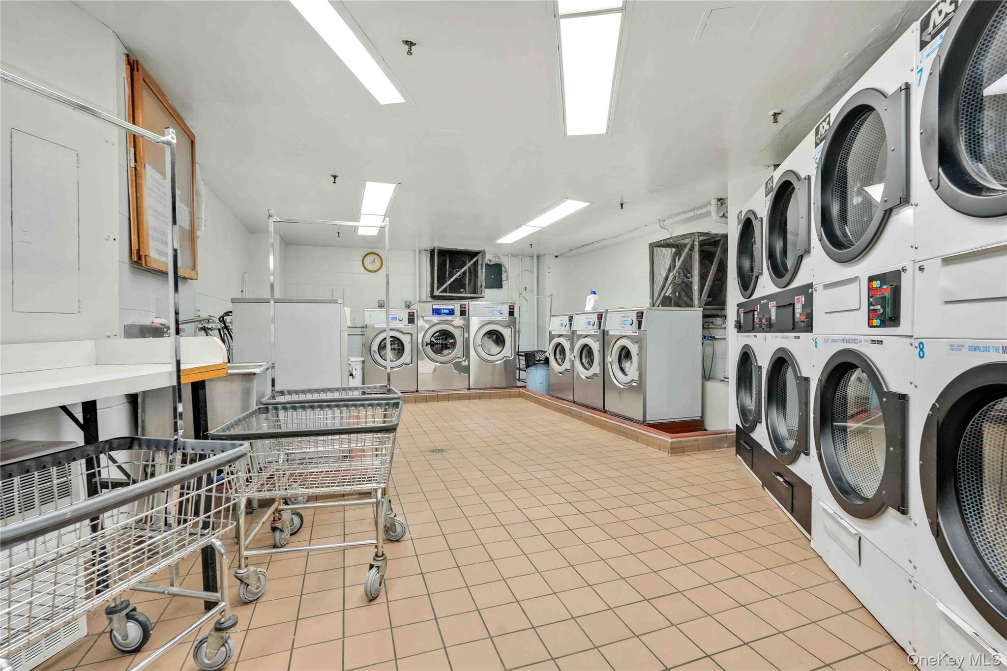 13835 Elder Avenue # Penthouse F, Flushing, NY 11355