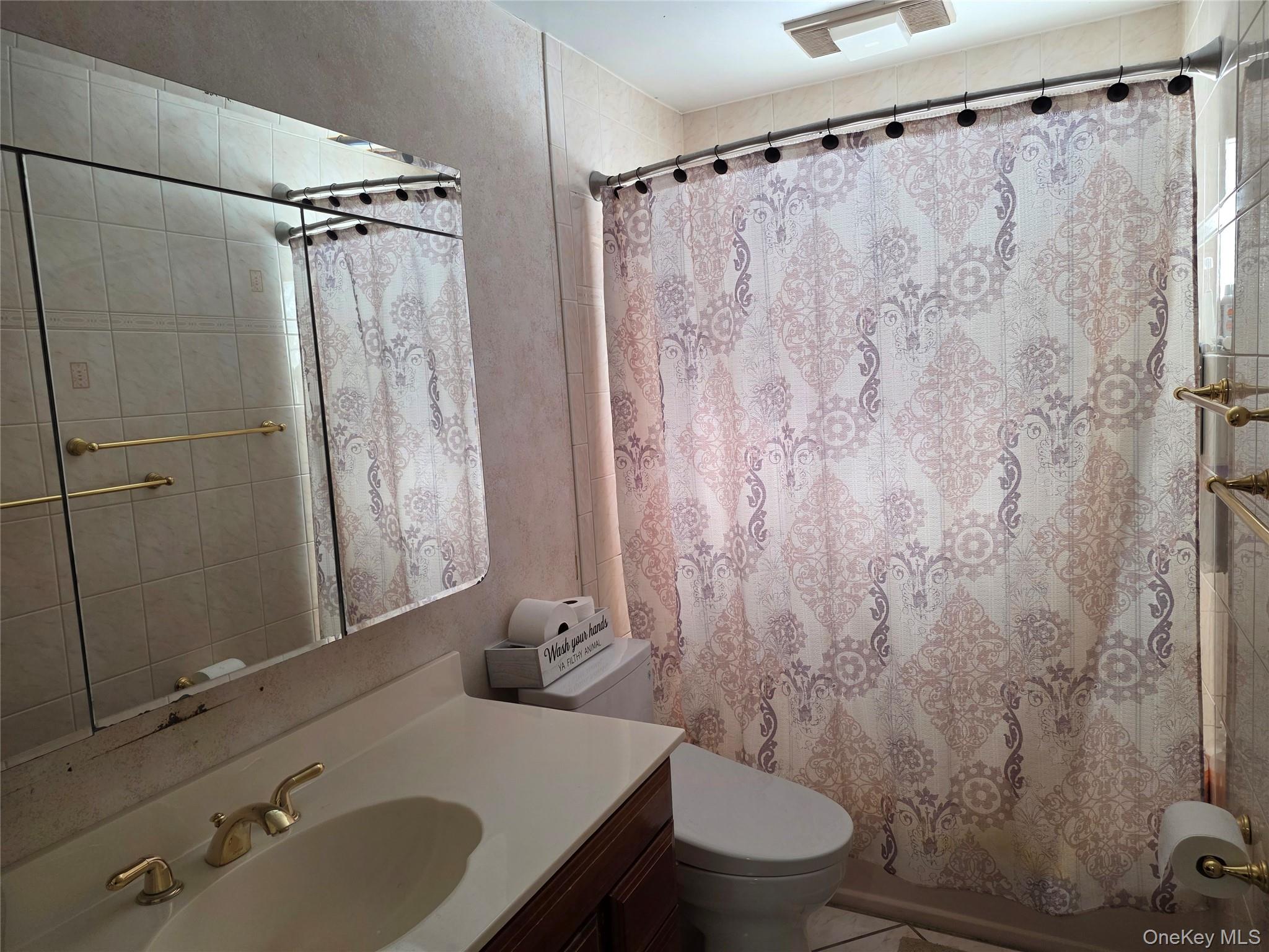 25 Fuller Street, Dix Hills, NY 11746