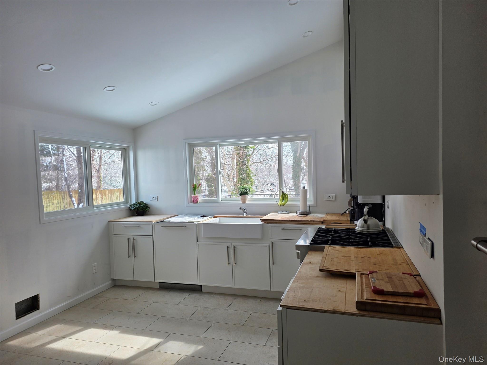 25 Fuller Street, Dix Hills, NY 11746