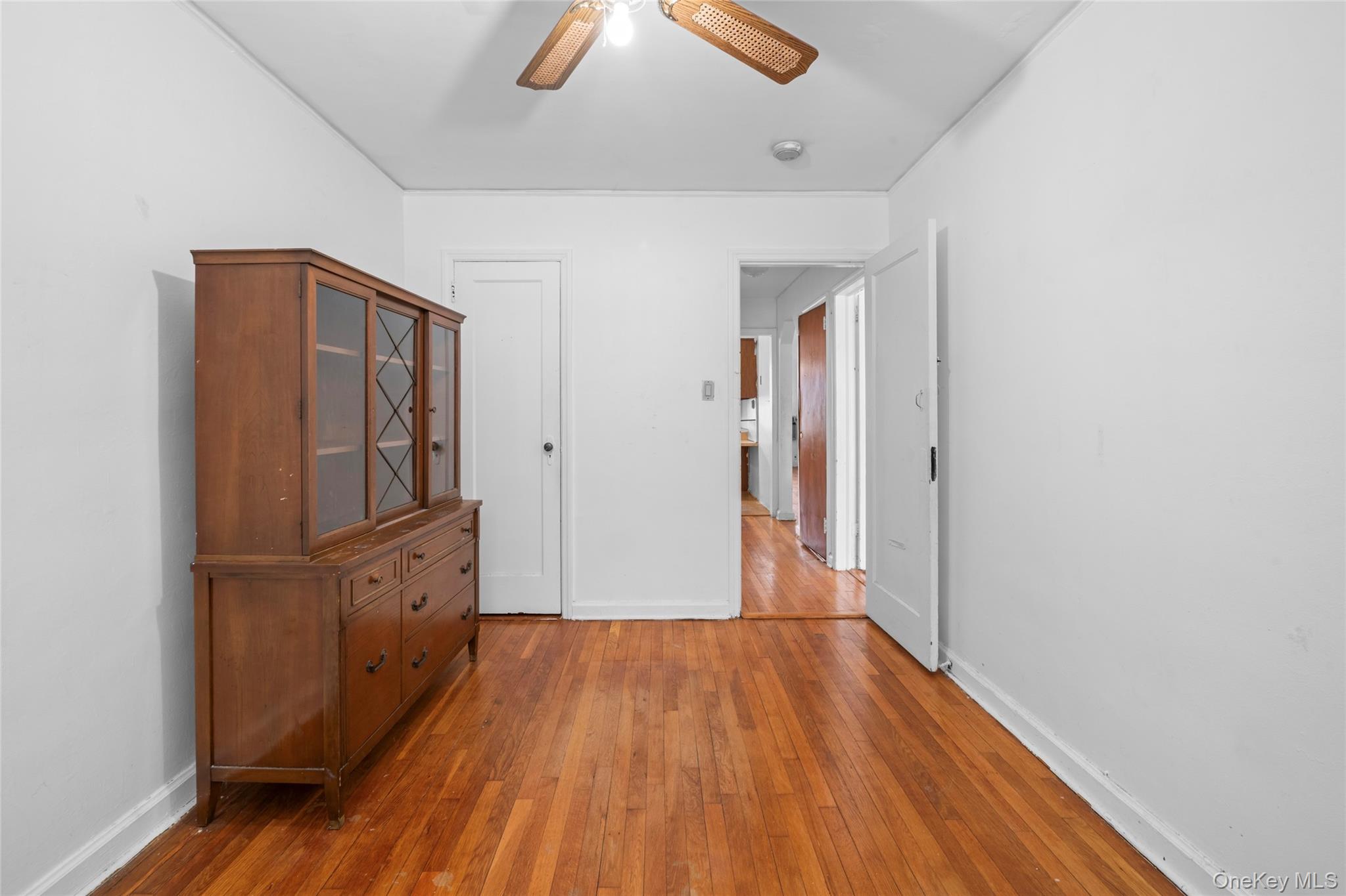 6810 60th Drive, Maspeth, NY 11378