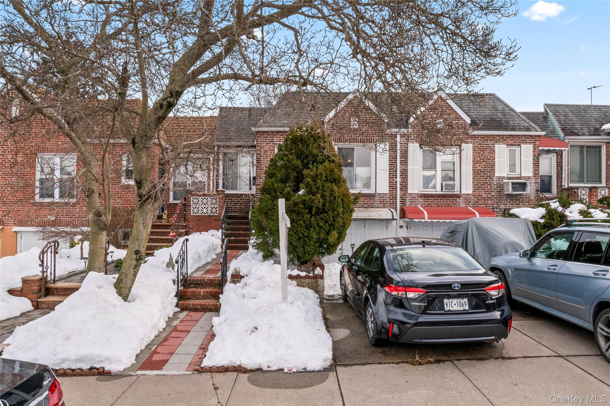 6810 60th Drive, Maspeth, NY 11378