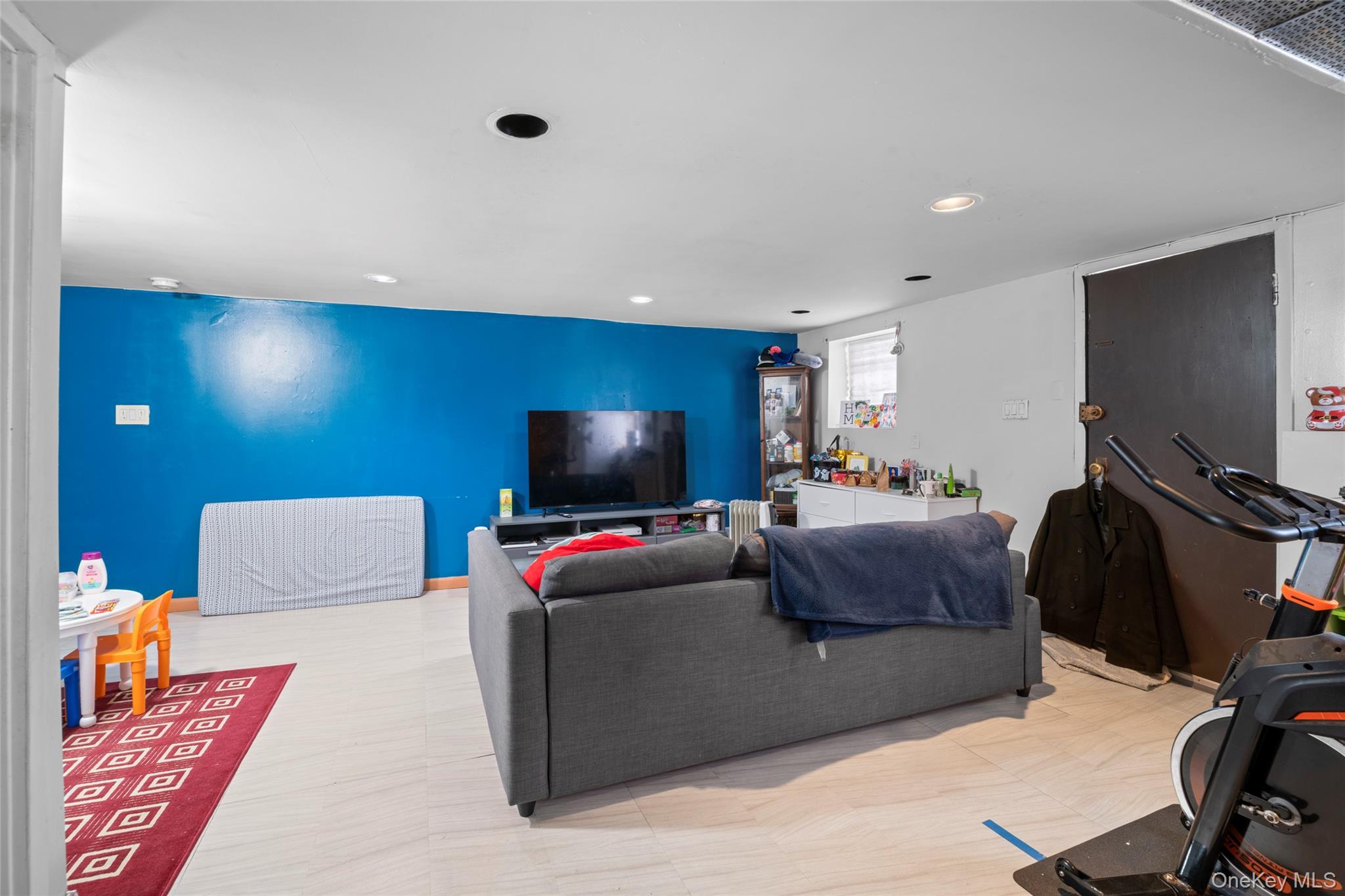 6810 60th Drive, Maspeth, NY 11378