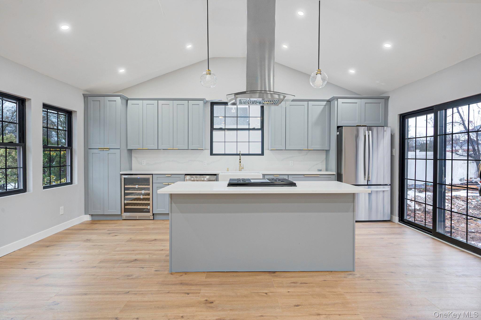 200 Evans Avenue, Freeport, NY 11520