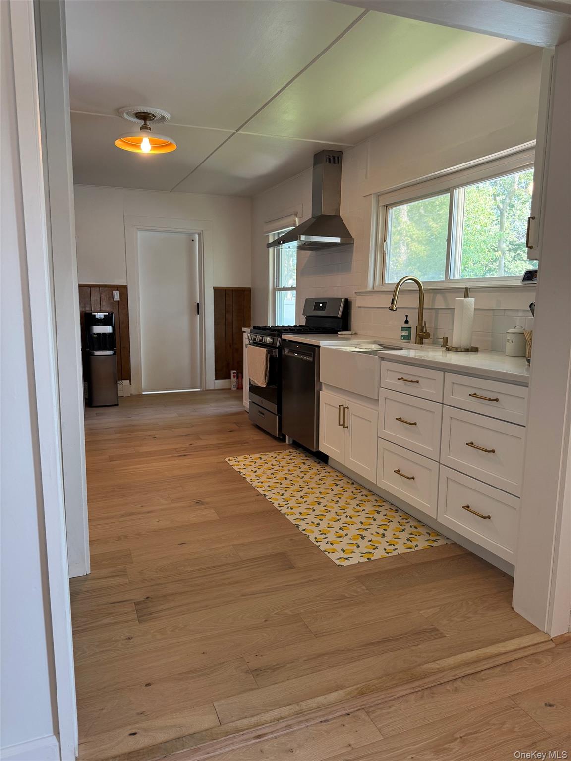 83 Vanderbilt Avenue, West Babylon, NY 11704