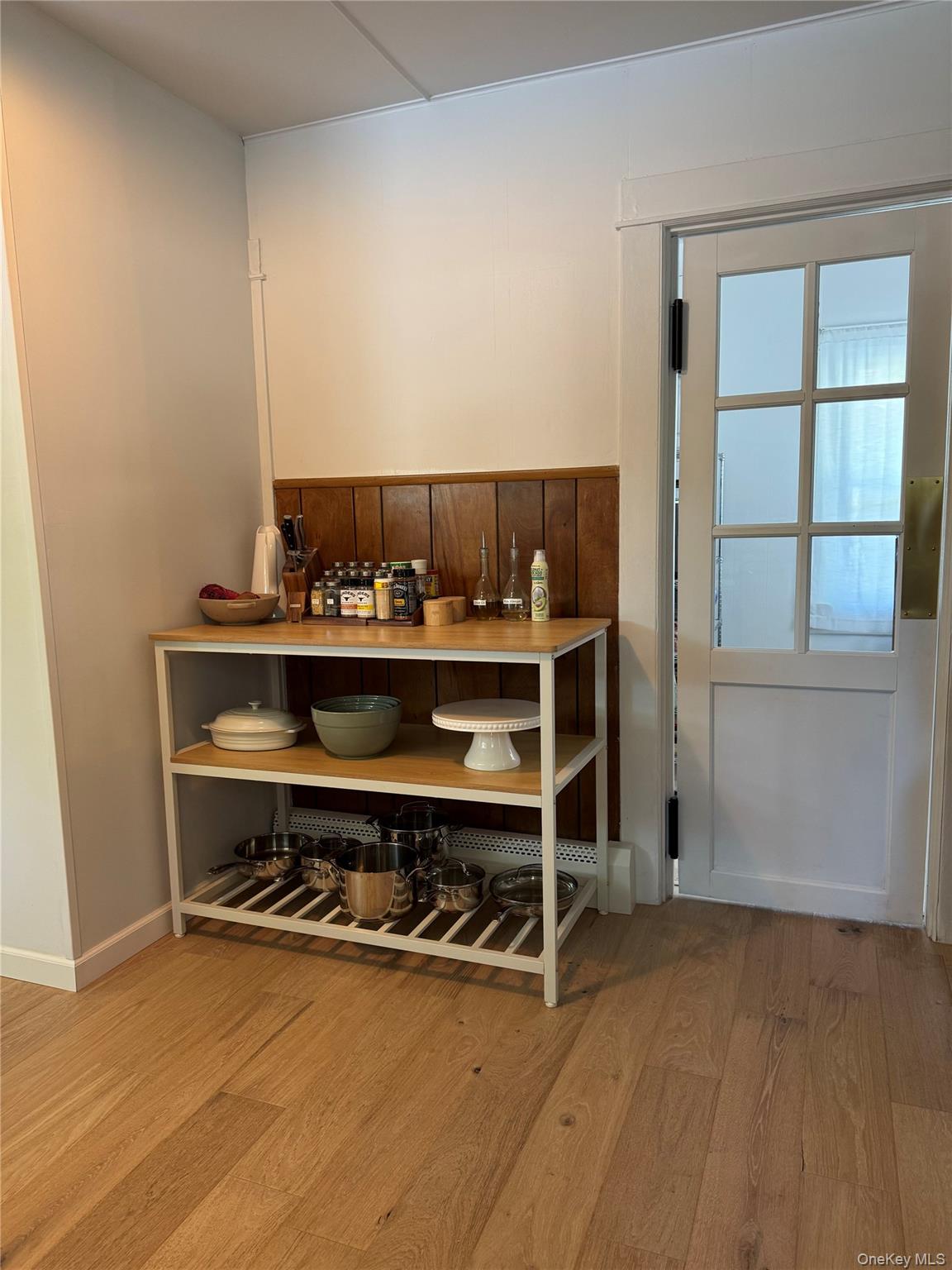 83 Vanderbilt Avenue, West Babylon, NY 11704