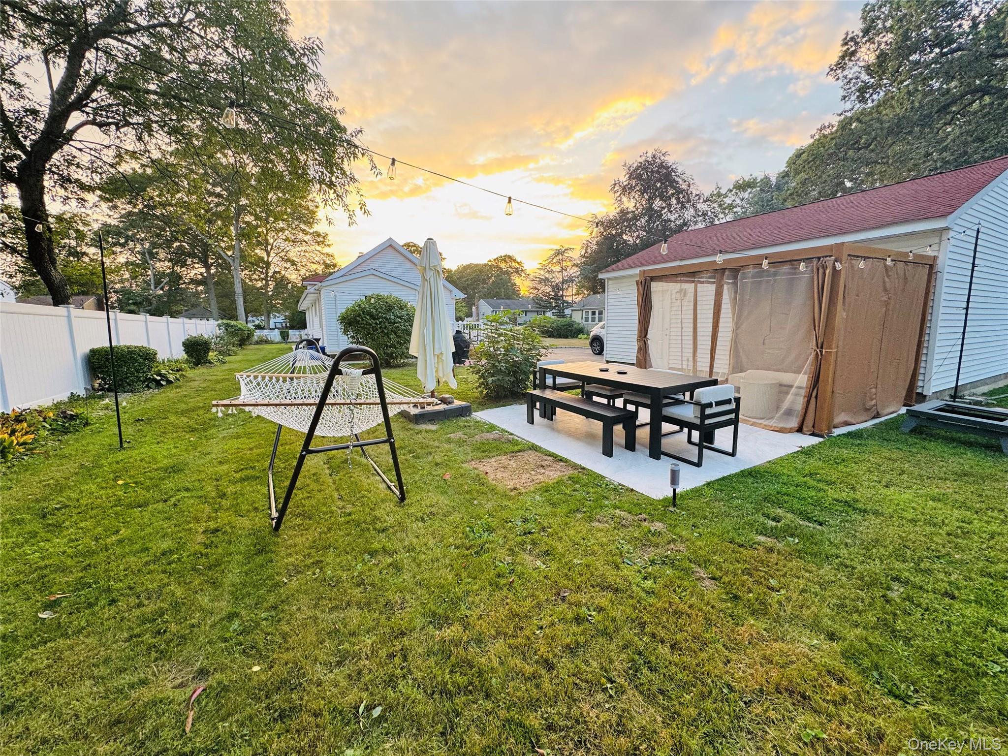 83 Vanderbilt Avenue, West Babylon, NY 11704