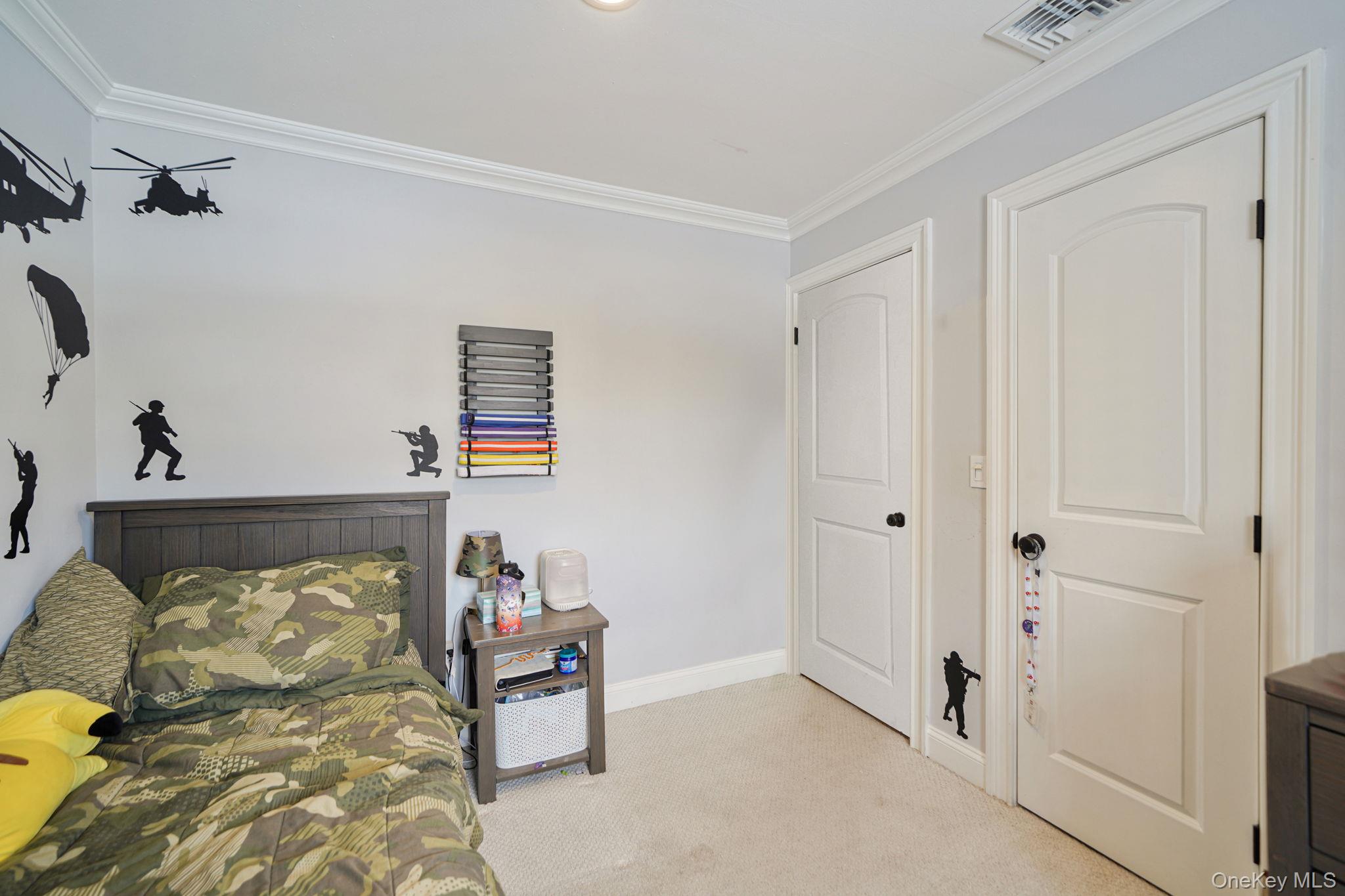 6 Madsen Court, Mount Sinai, NY 11766